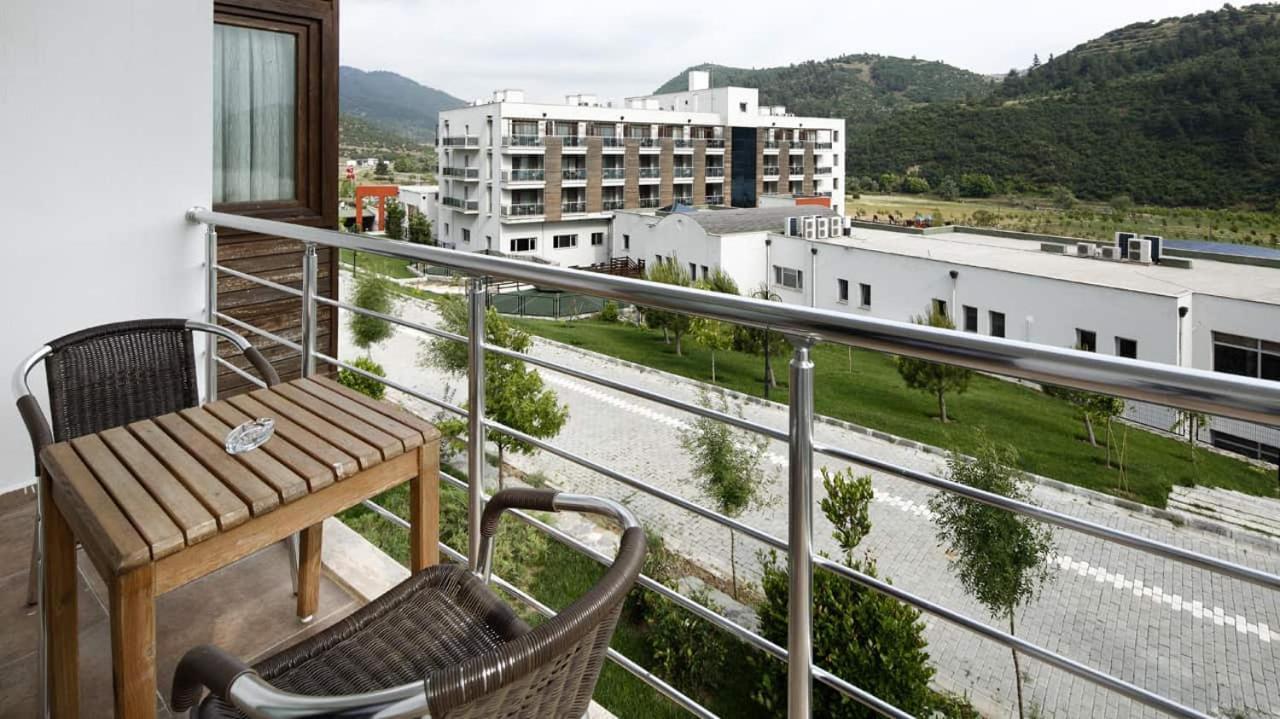 Obam Termal Resort Hotel Ve Spa Sindirgi Exterior foto